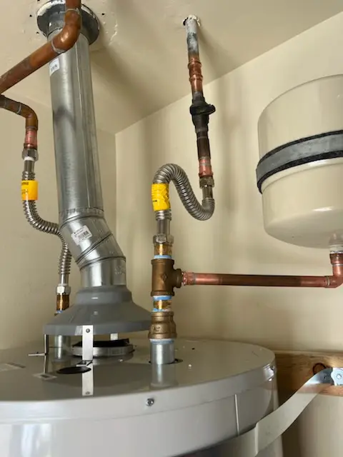 Water heater installation and plumbing repair in La Fayette